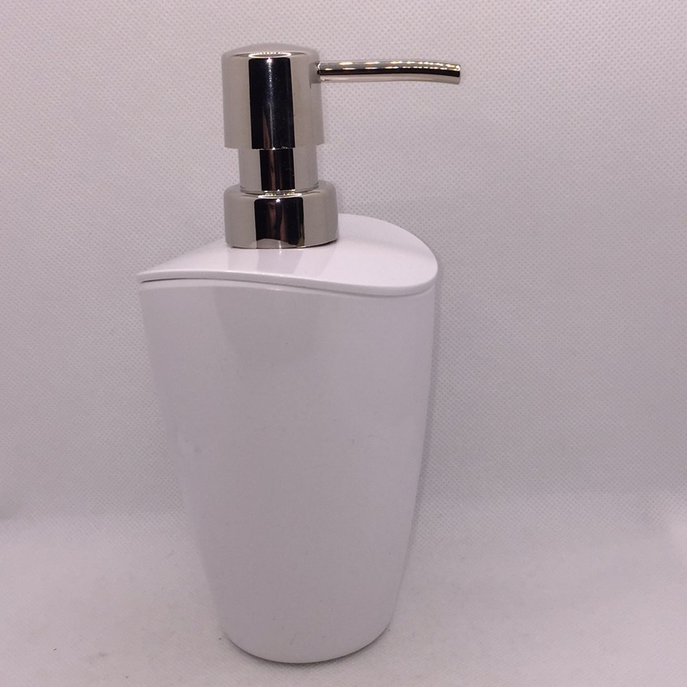 Umbra SenSea Liquid Hand Soap Pump Dispenser White Bathroom 7” New